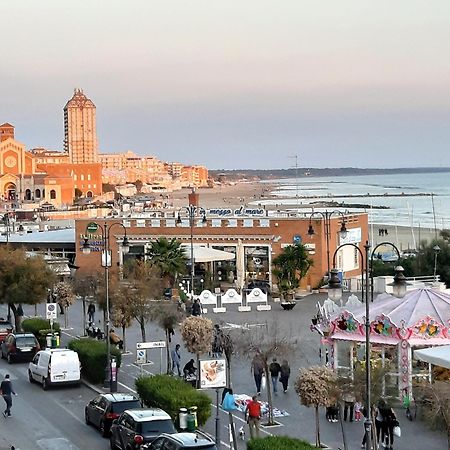 Spazioso Appartamento Sul Lungomare Di Nettuno Exteriér fotografie